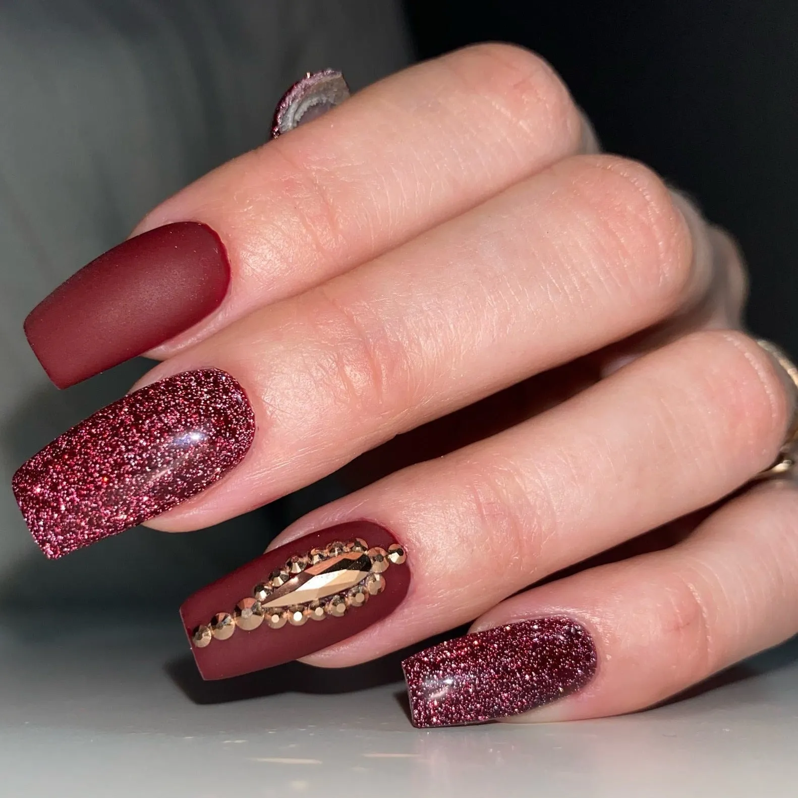 BIS Pure Nails FLASHING LIGHTS gel polish 15 ml, Bordeaux 113