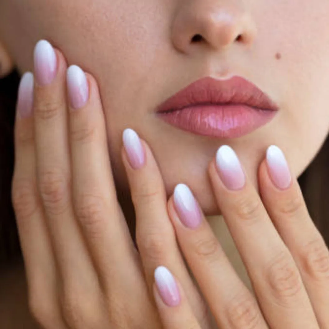 BIS Pure Nails UV/LED gel top MILKY WHITE, 15 ml