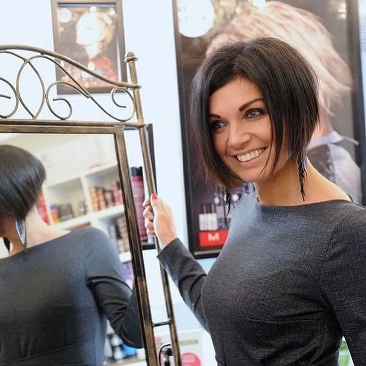 Eva Strautmale's make-up masterclass with practice