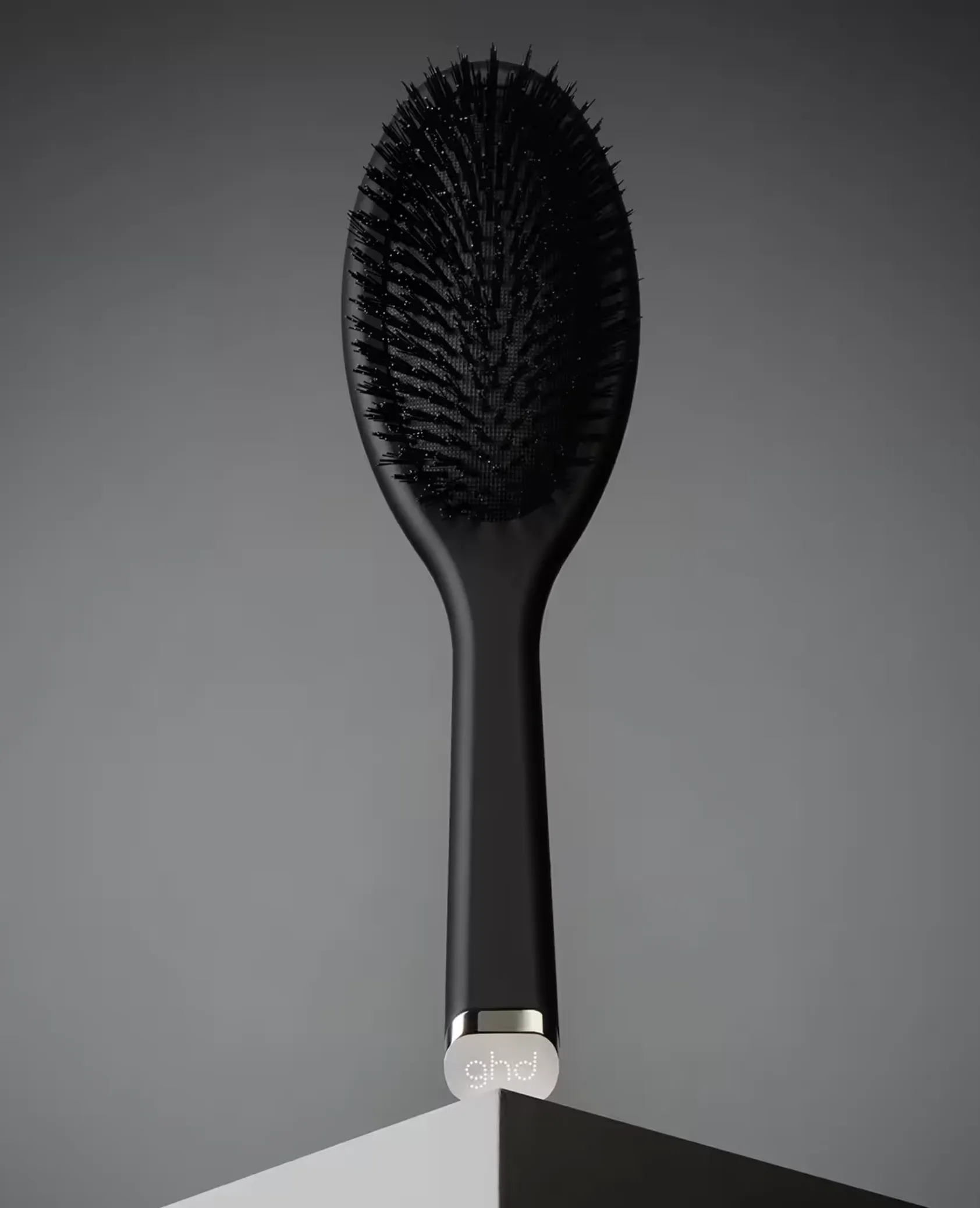 GHD Oval Dressing Brush