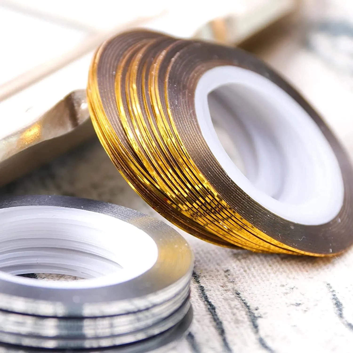 Nail art design foil tape stripes extra fine, GOLD