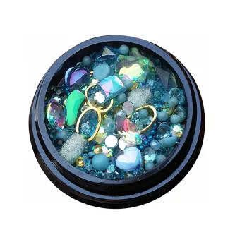 Nail Art design - mix of luxurious JEWELRY, different types