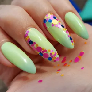 Nail design confetti round sequins, different colors