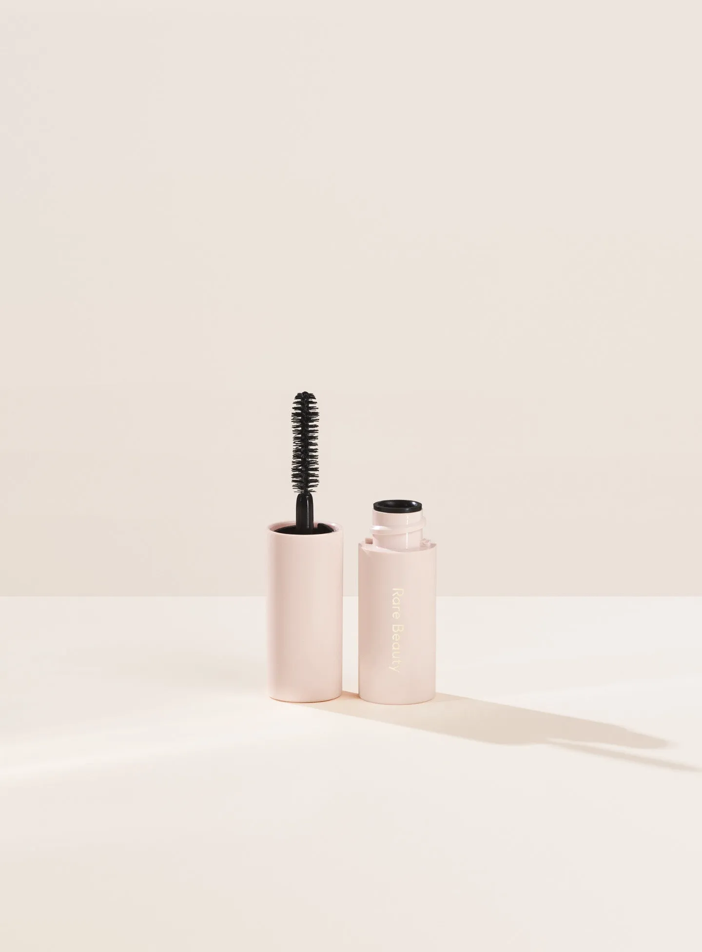 Perfect Strokes Universal Volumizing Mascara Mini Rare Beauty