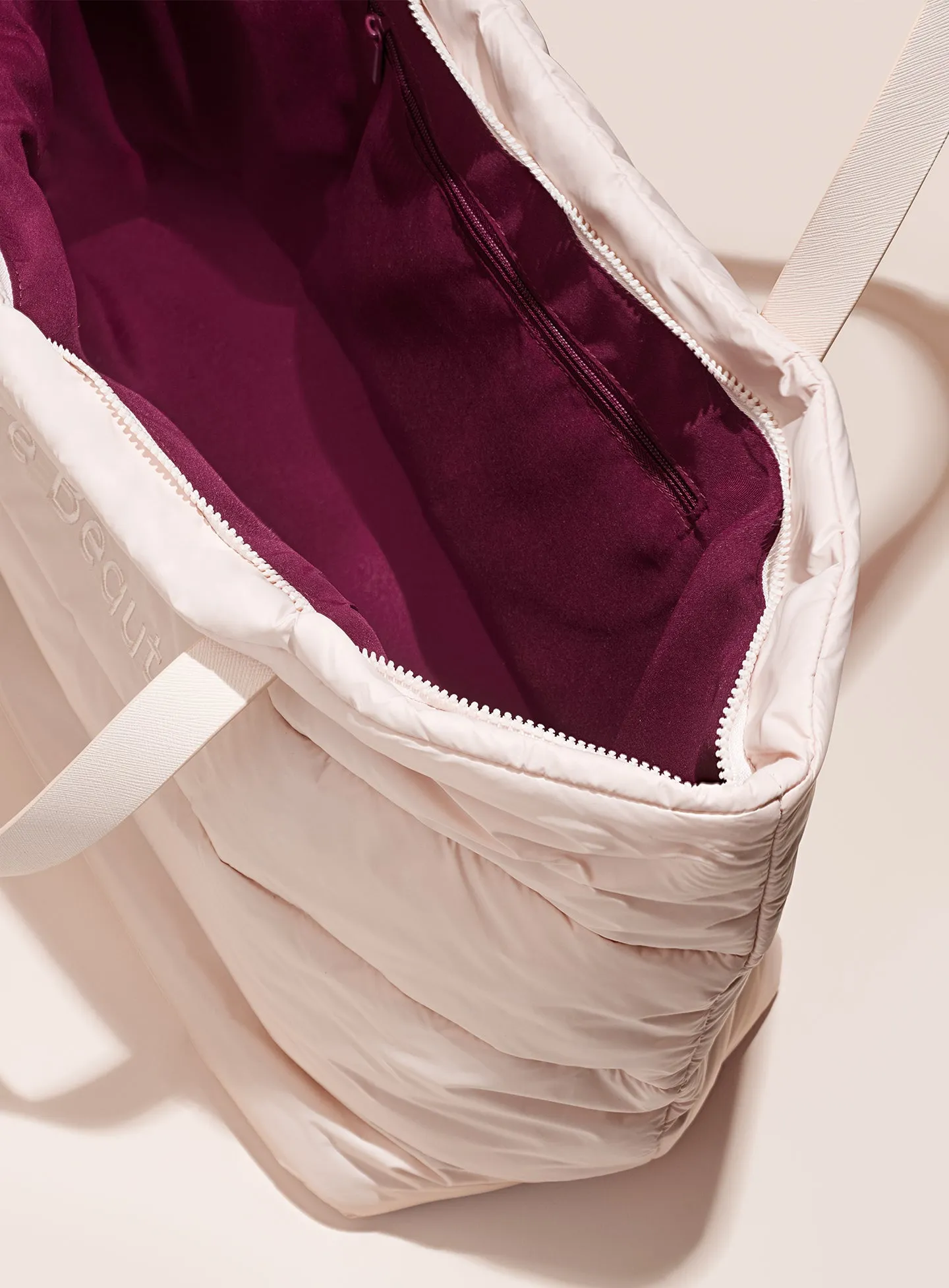 Puffy Traveler Tote Rare Beauty