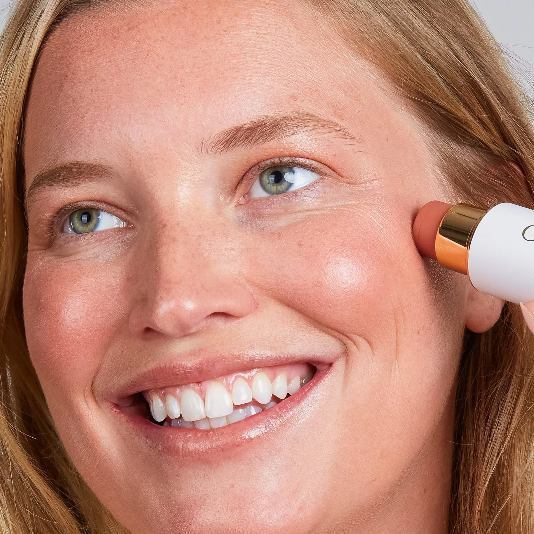 Sculpted Face Stick Ogee