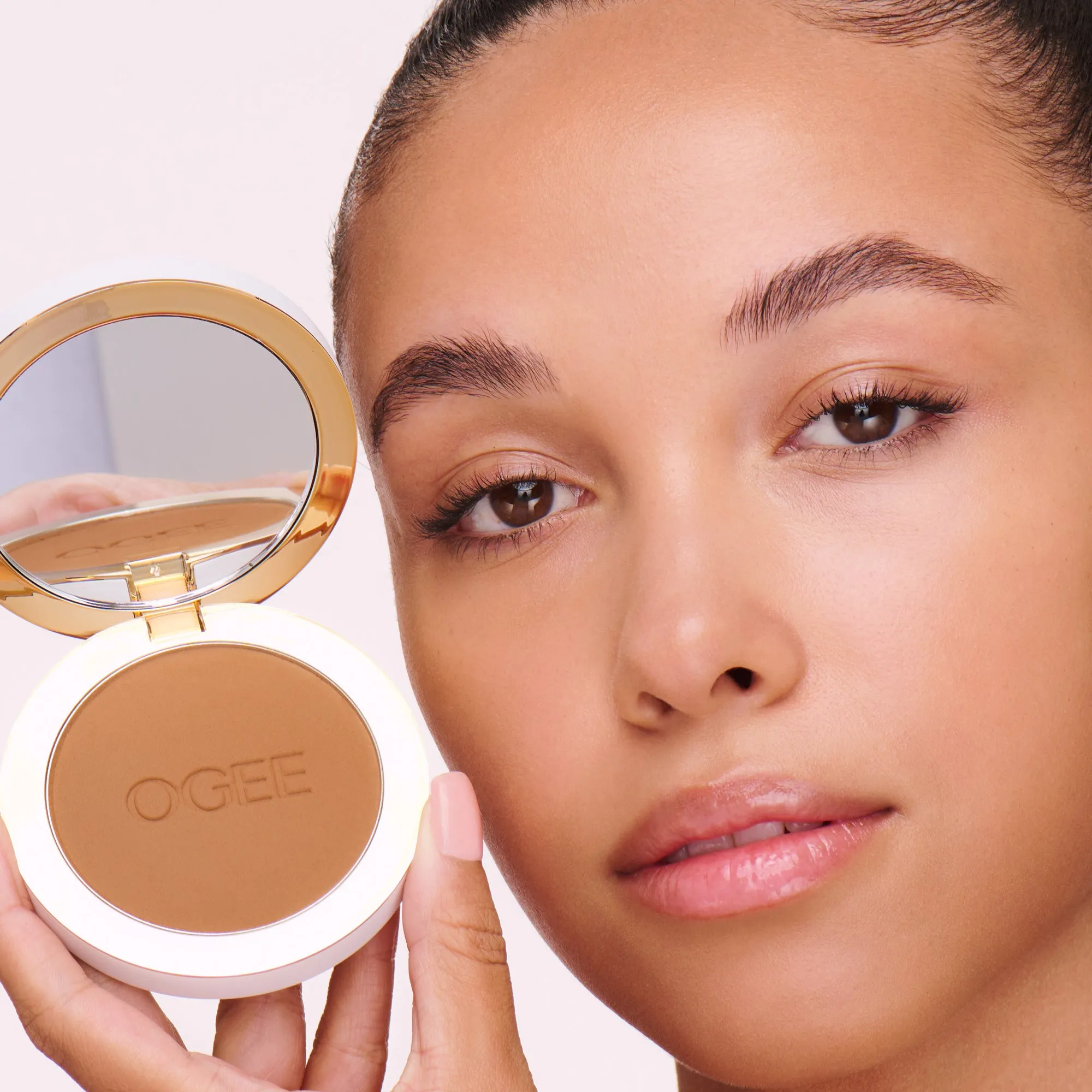 Sculpted Skin-Perfecting Powder Ogee