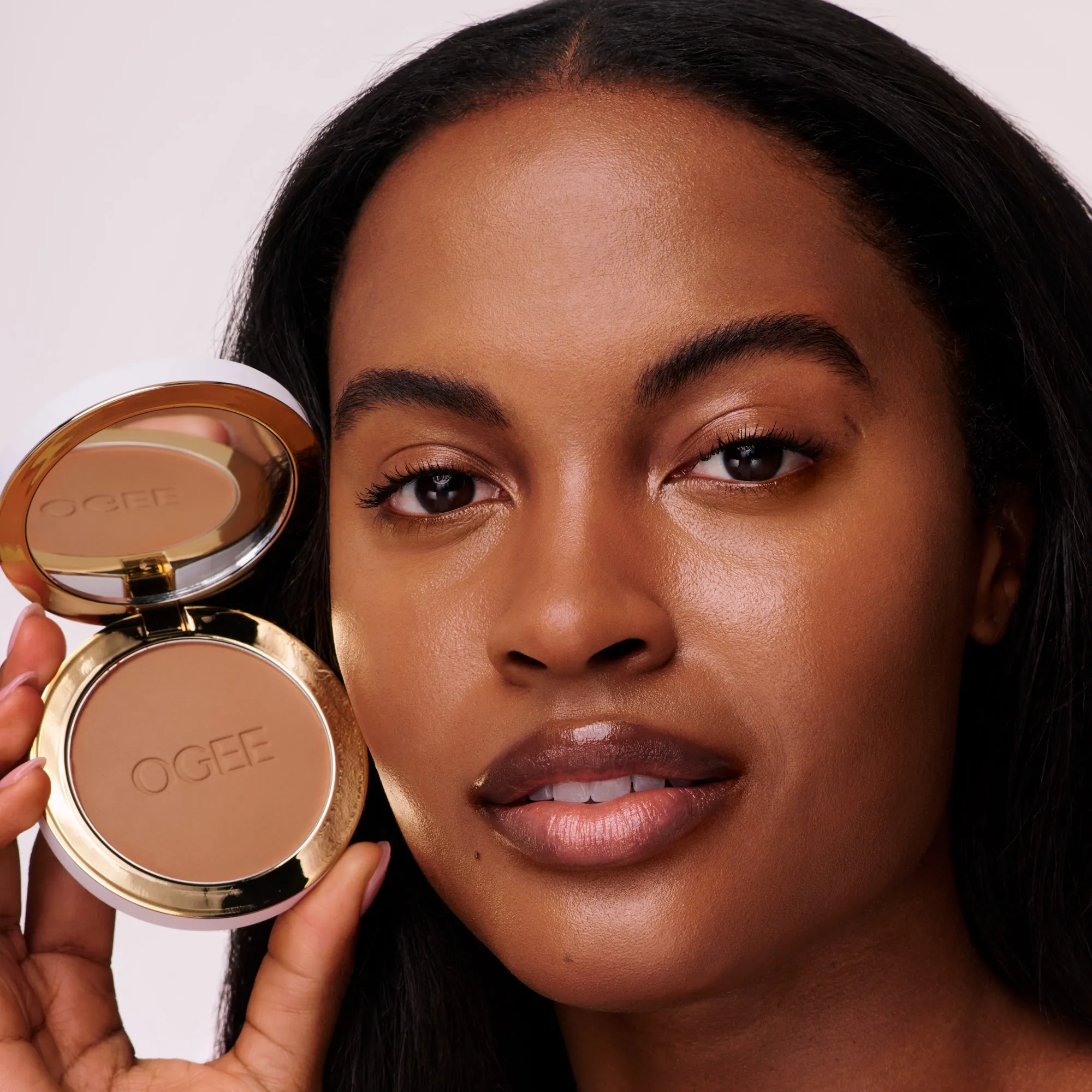 Sculpted Skin-Perfecting Powder Ogee