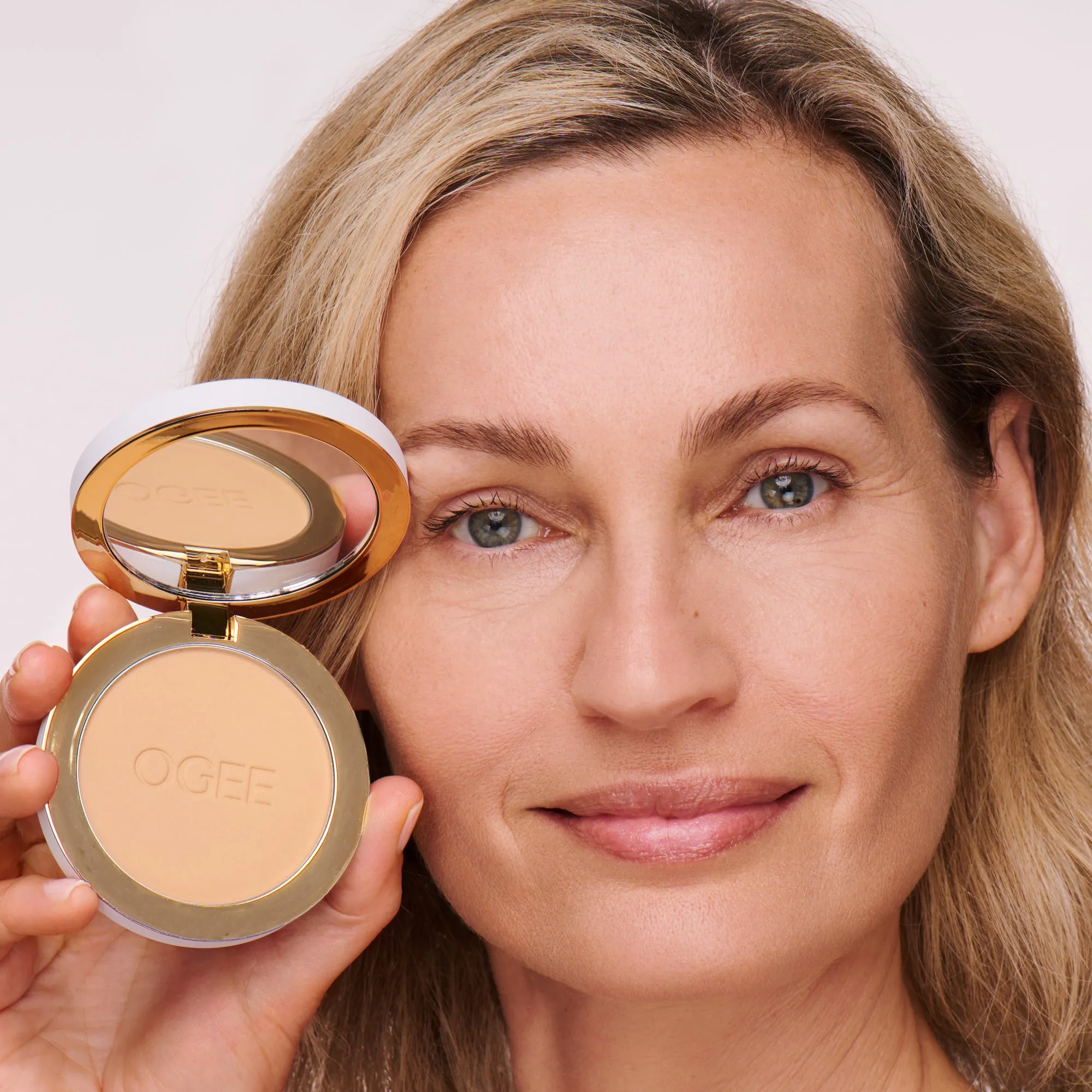 Sculpted Skin-Perfecting Powder Ogee