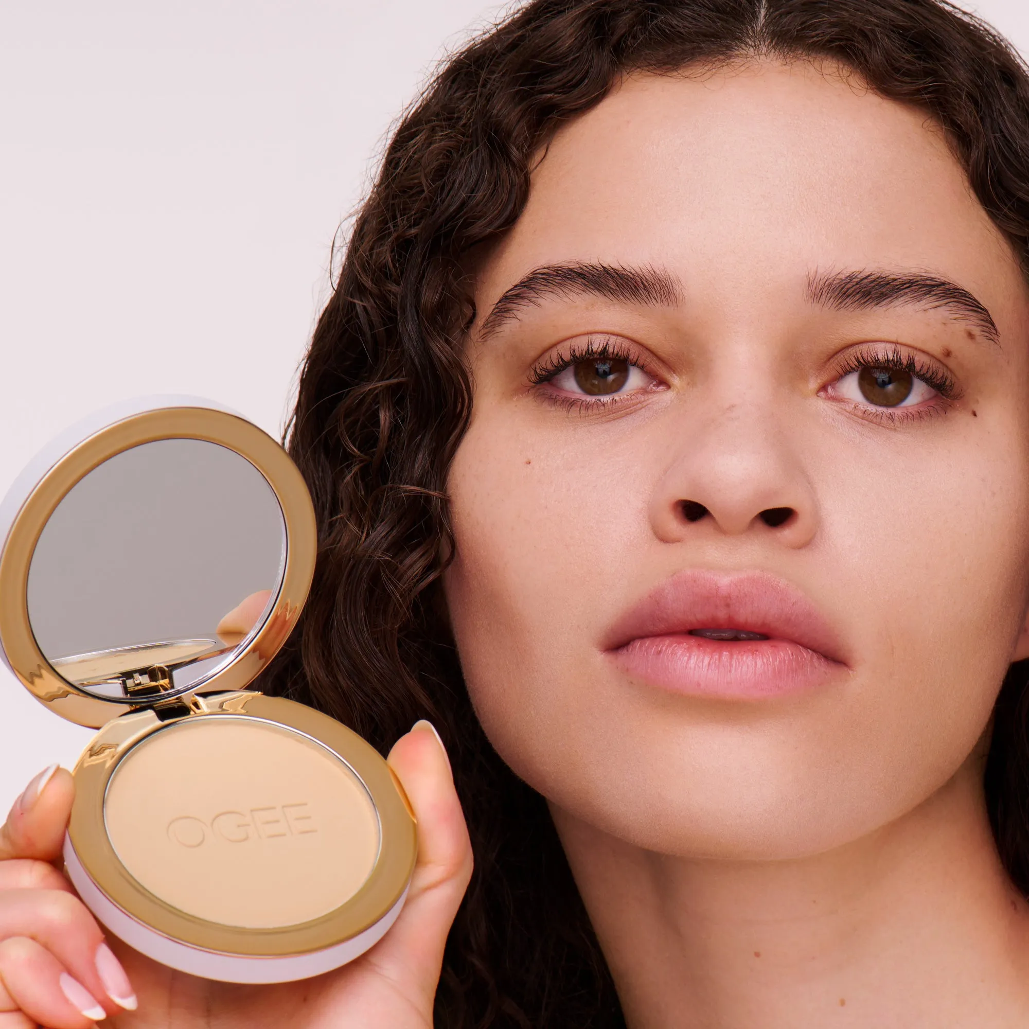 Sculpted Skin-Perfecting Powder Ogee