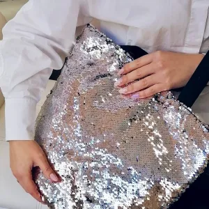 Shiny bag with zipper 38 x 33 x 15 cm, SILVER