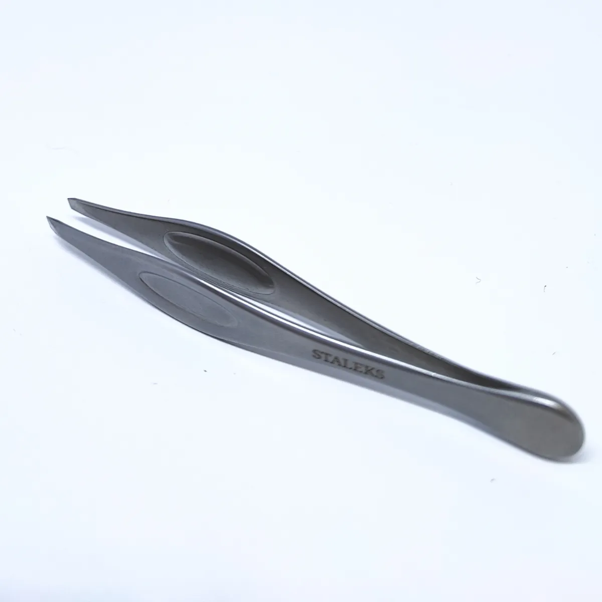 STALEKS Eyebrow tweezers P-14