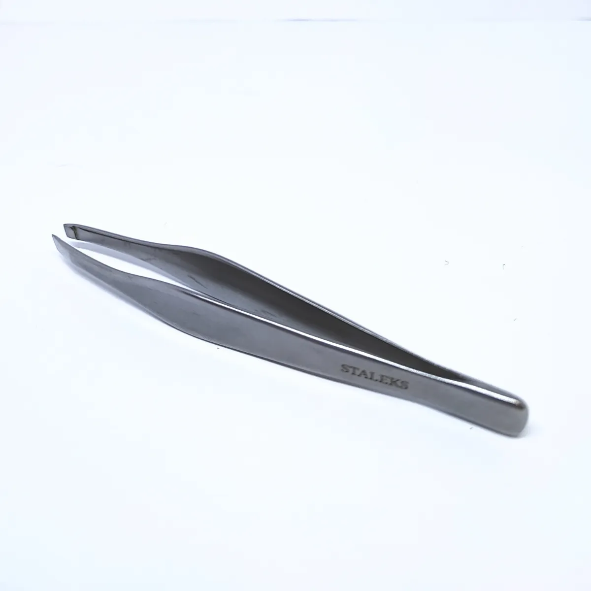 STALEKS Eyebrow tweezers P-17