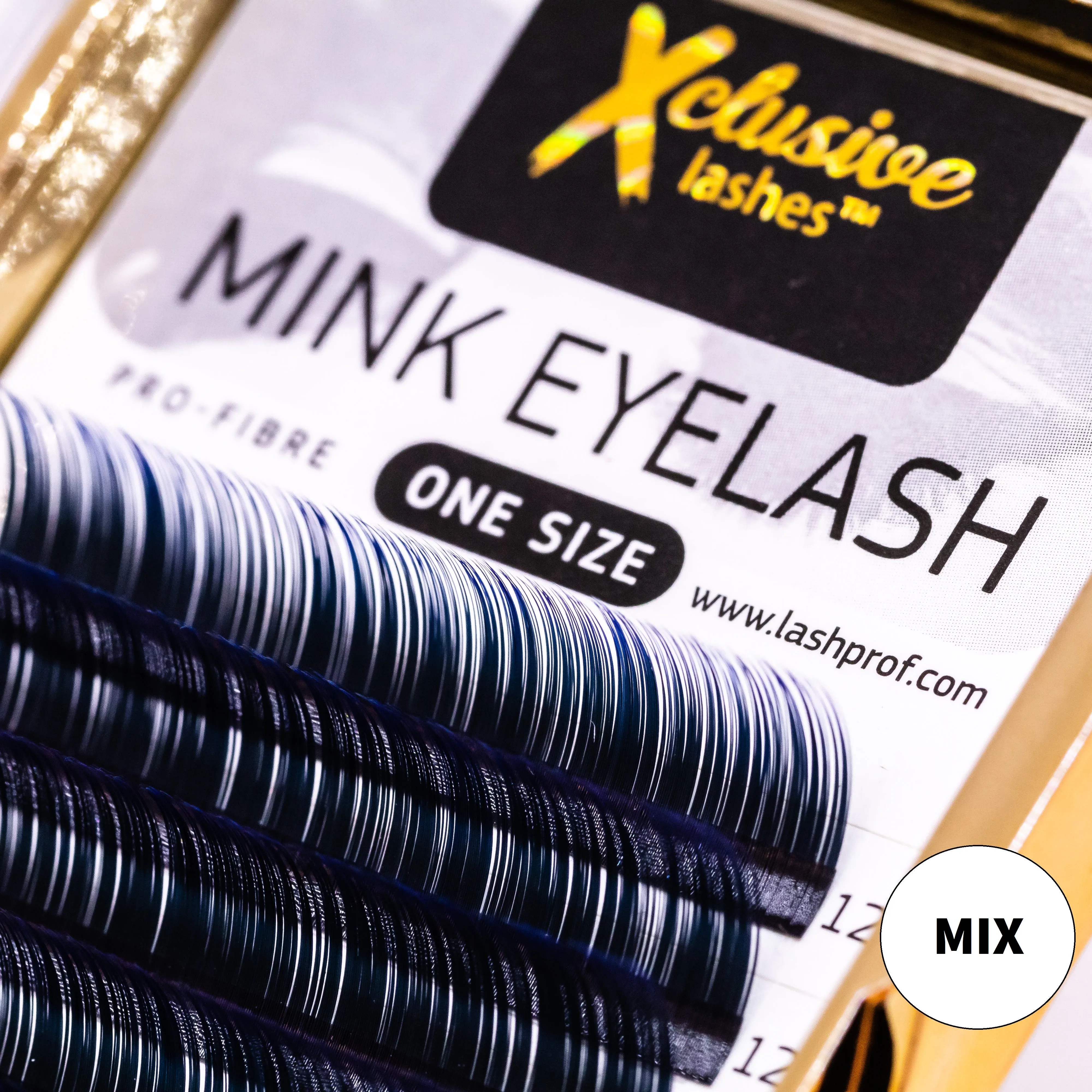 Xclusive Lashes Ombre black   blue eyelash extensions MIX, C shape